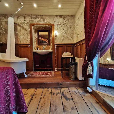 Penzion Castle Laitse