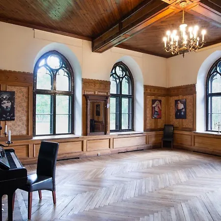 Castle * Laitse