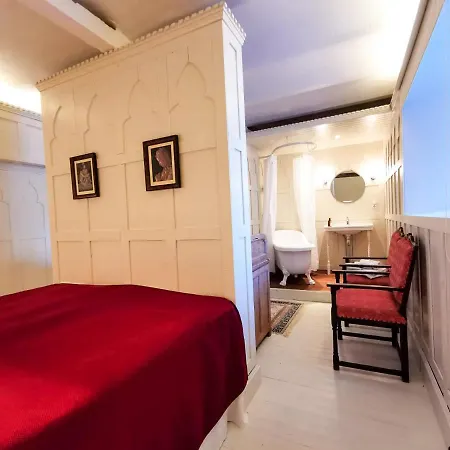 Guest house Castle