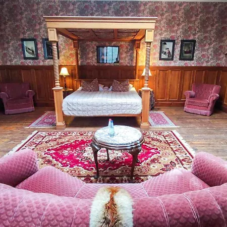 Castle Guest house Laitse