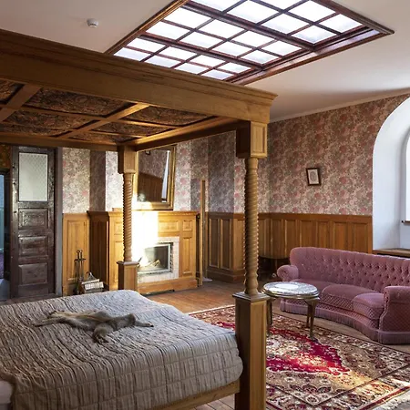 Castle Gostinjska kuća Laitse