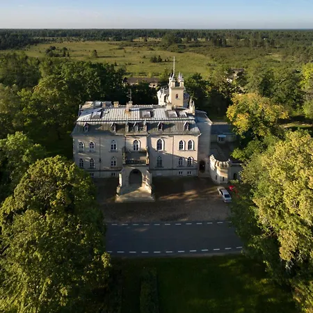 Castle 3* Laitse