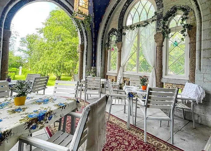 Castle Gostinjska kuća 3*