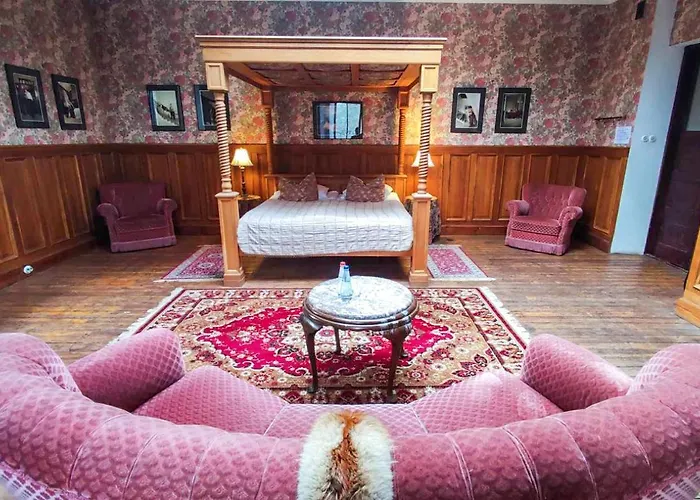 Castle Guest house Laitse