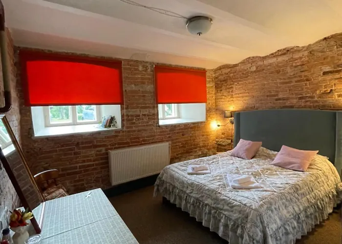 Castle Guest house 3*