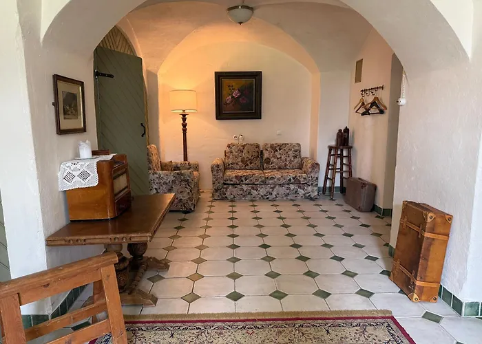 Castle Gostinjska kuća 3*